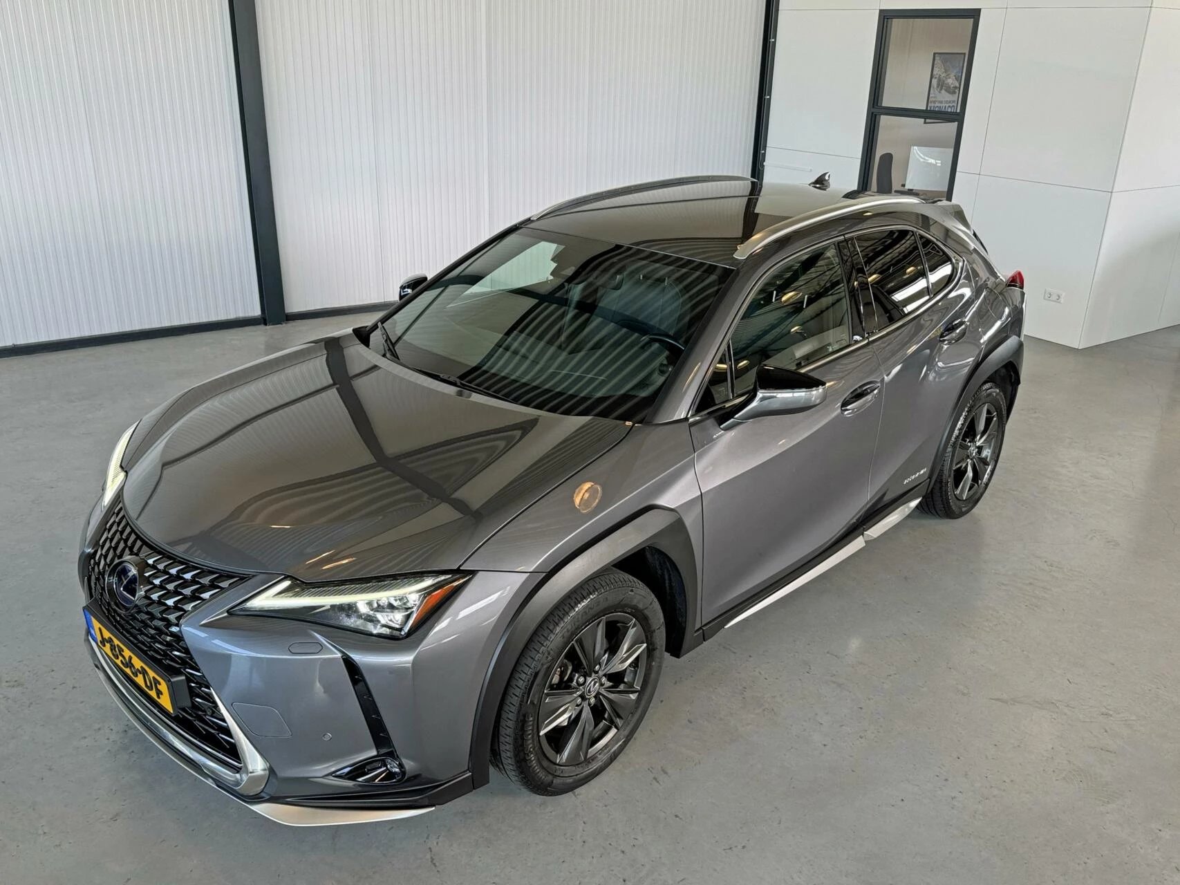 Hoofdafbeelding Lexus UX