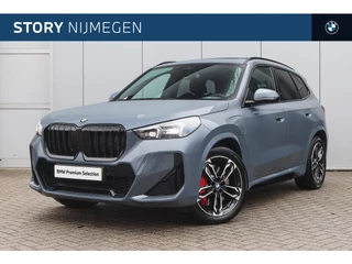 BMW X1 xDrive25e M Sport Automaat / Panoramadak / Sportstoelen / M Adaptief onderstel / Comfort Access / Achteruitrijcamera / Adaptieve LED
