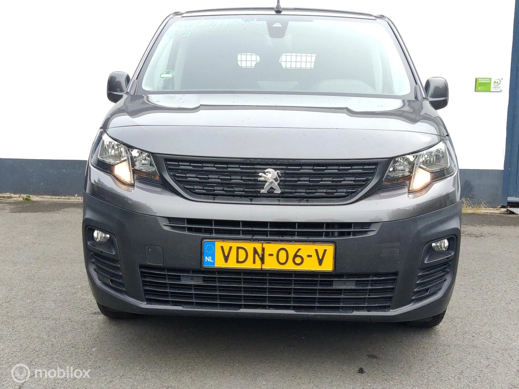 Hoofdafbeelding Peugeot Partner