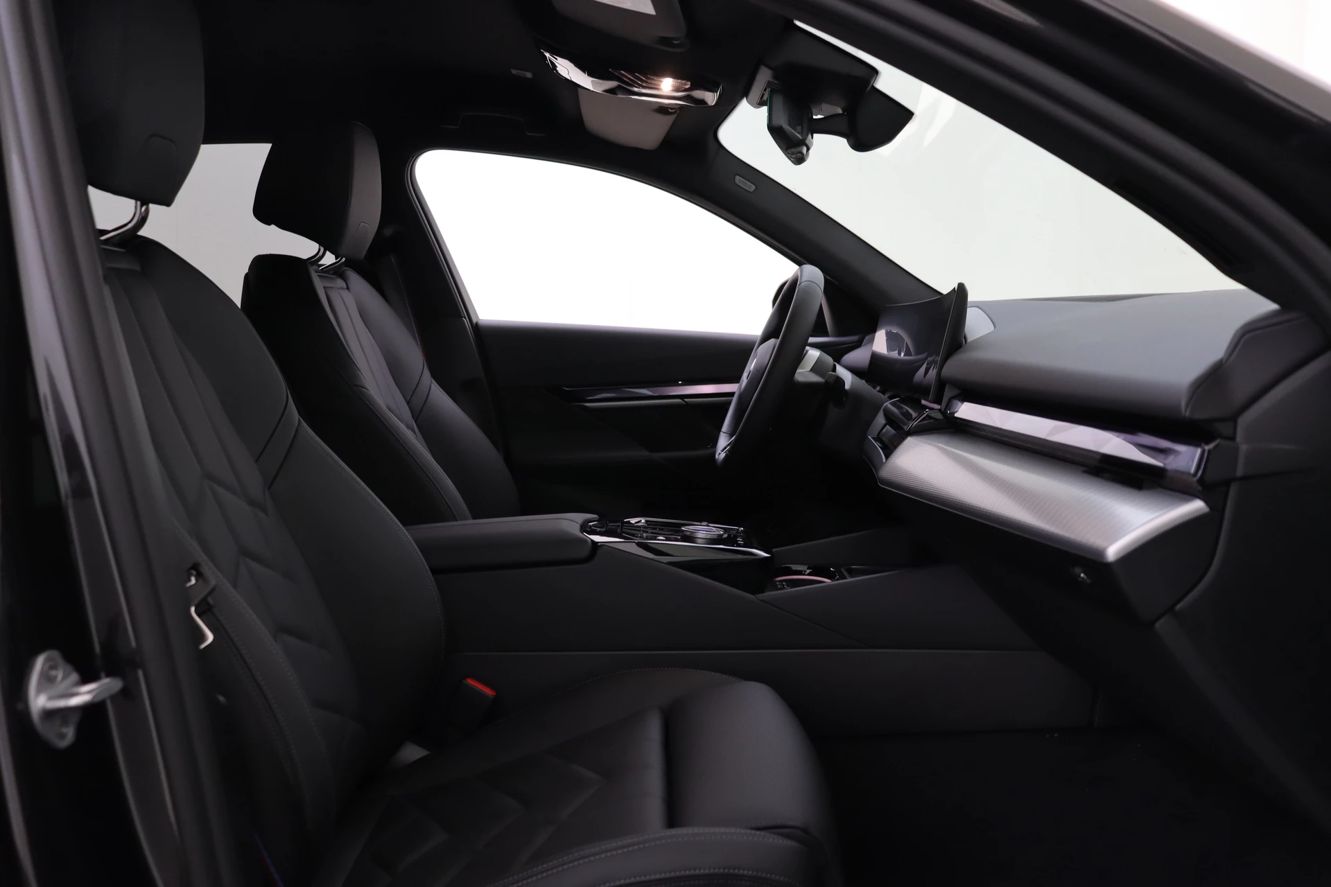 Hoofdafbeelding BMW i5