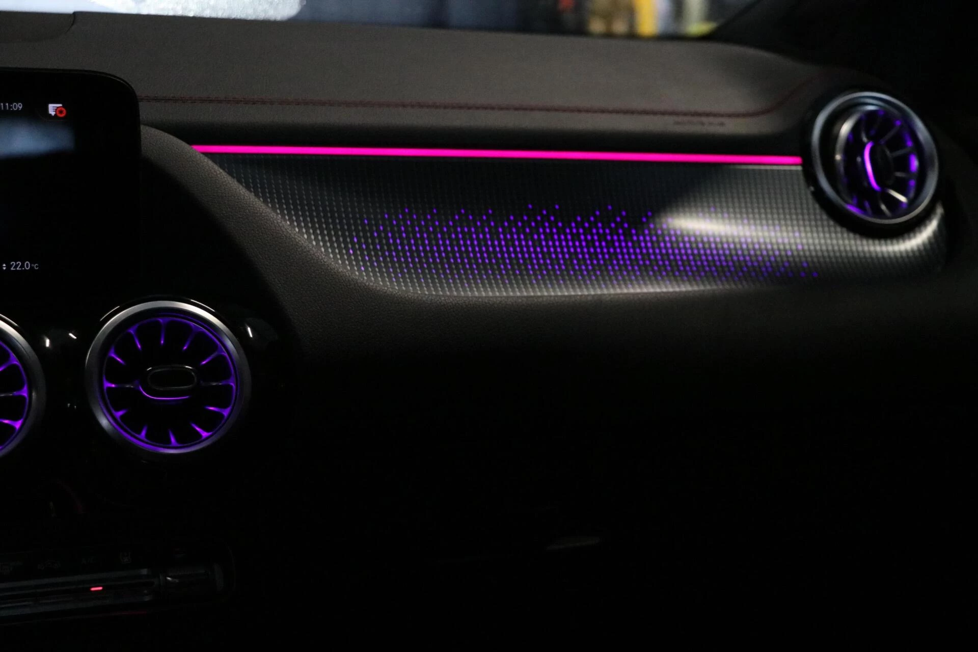 Hoofdafbeelding Mercedes-Benz EQA