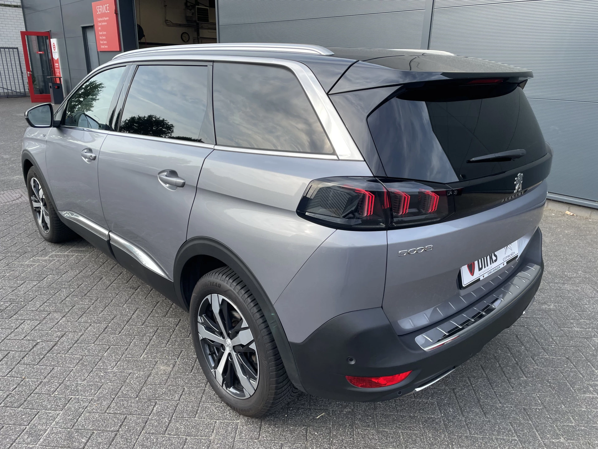 Hoofdafbeelding Peugeot 5008