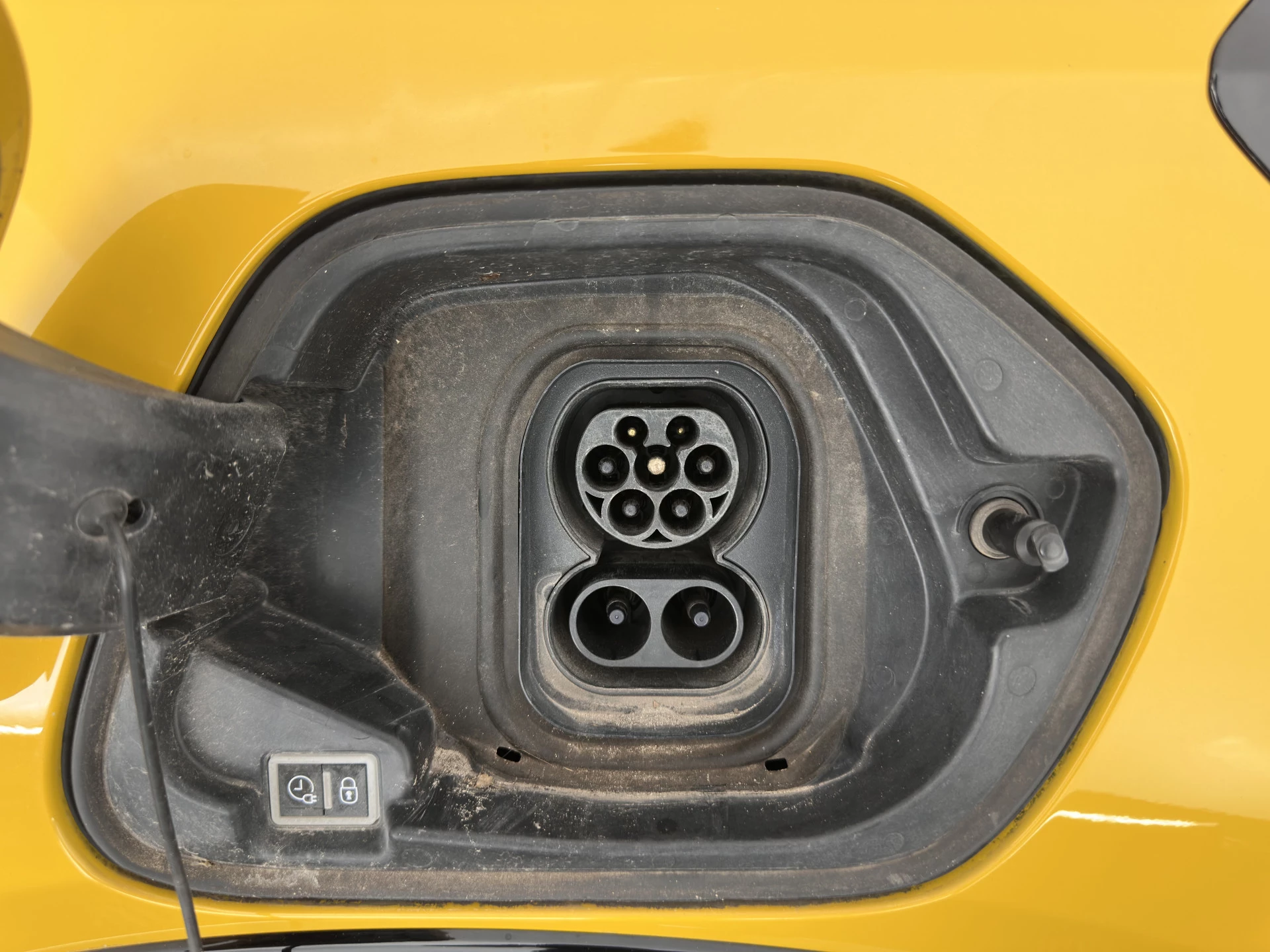 Hoofdafbeelding Peugeot e-208