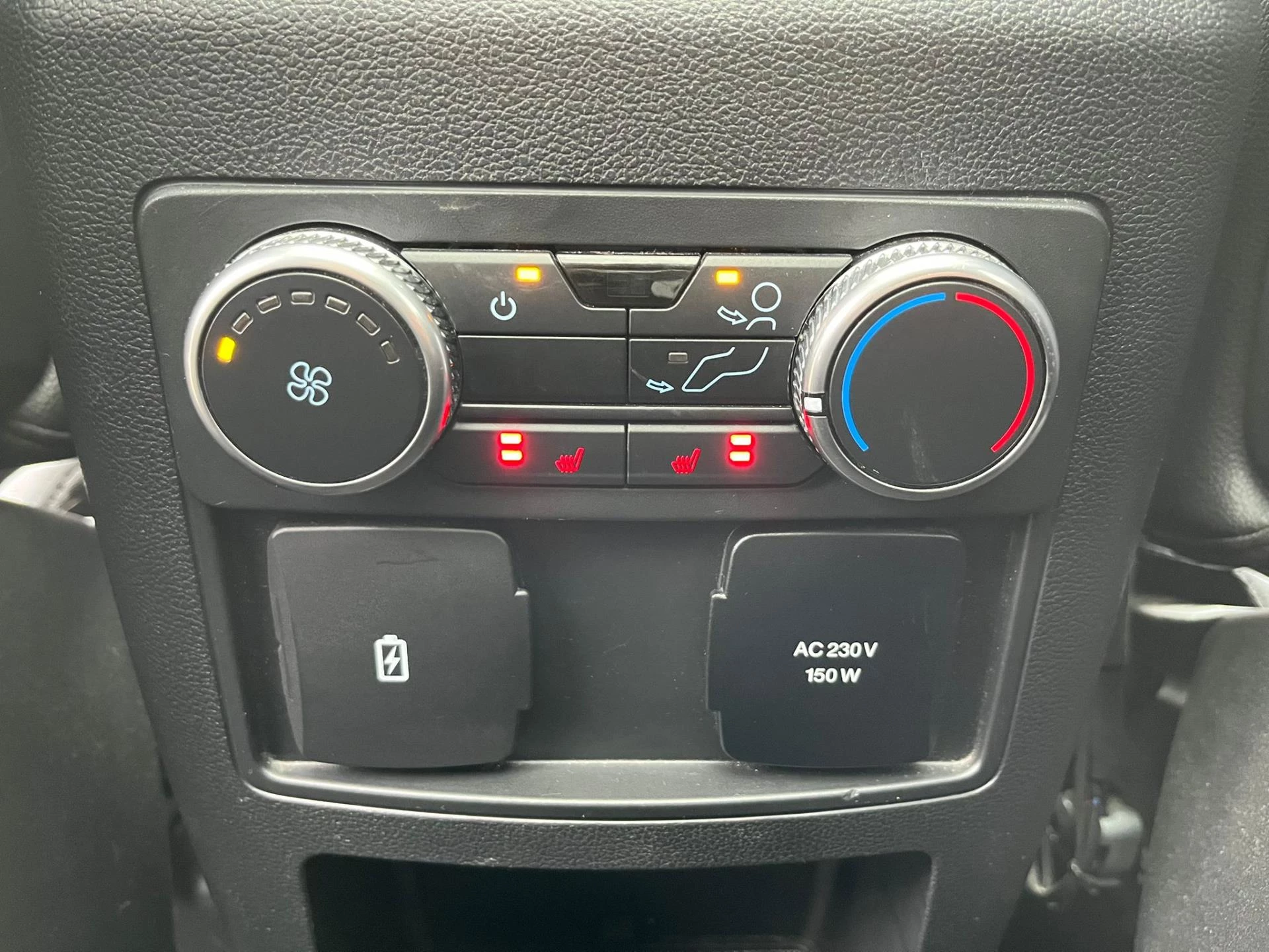 Hoofdafbeelding Ford Explorer