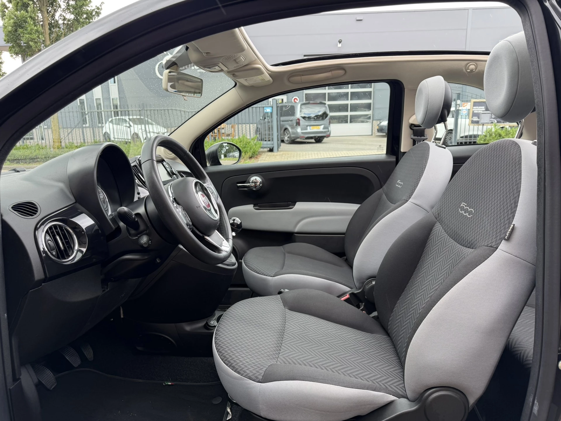 Hoofdafbeelding Fiat 500C
