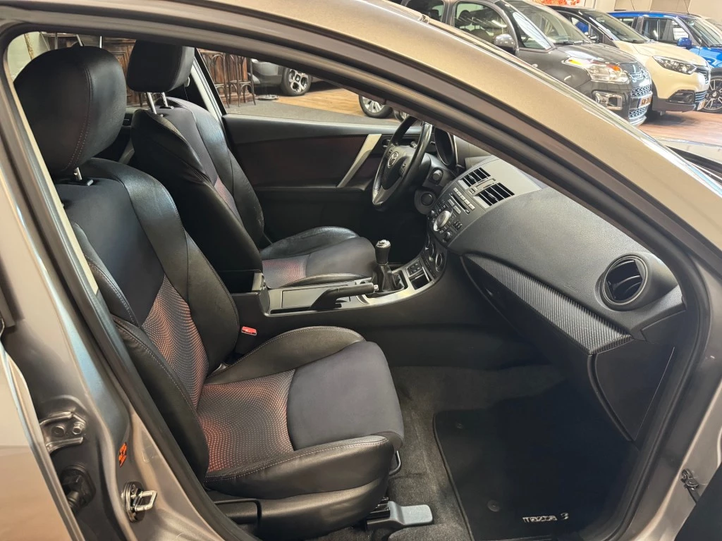 Hoofdafbeelding Mazda 3