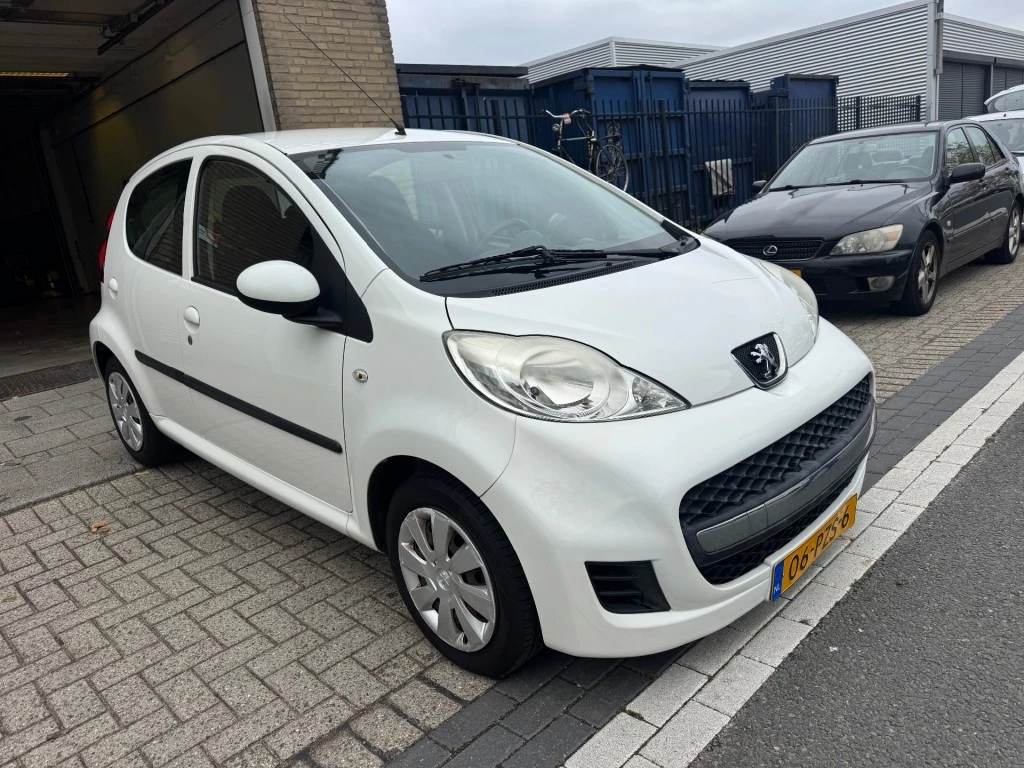 Hoofdafbeelding Peugeot 107