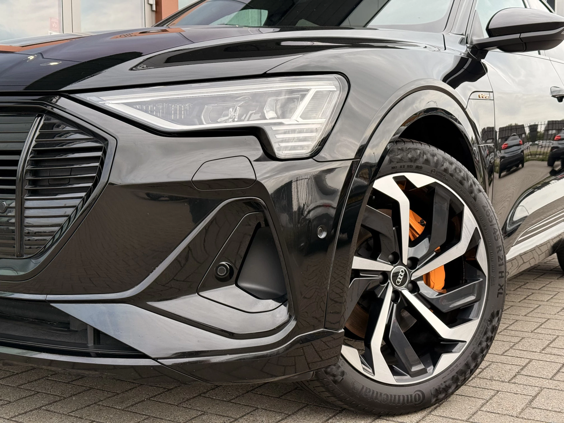 Hoofdafbeelding Audi e-tron