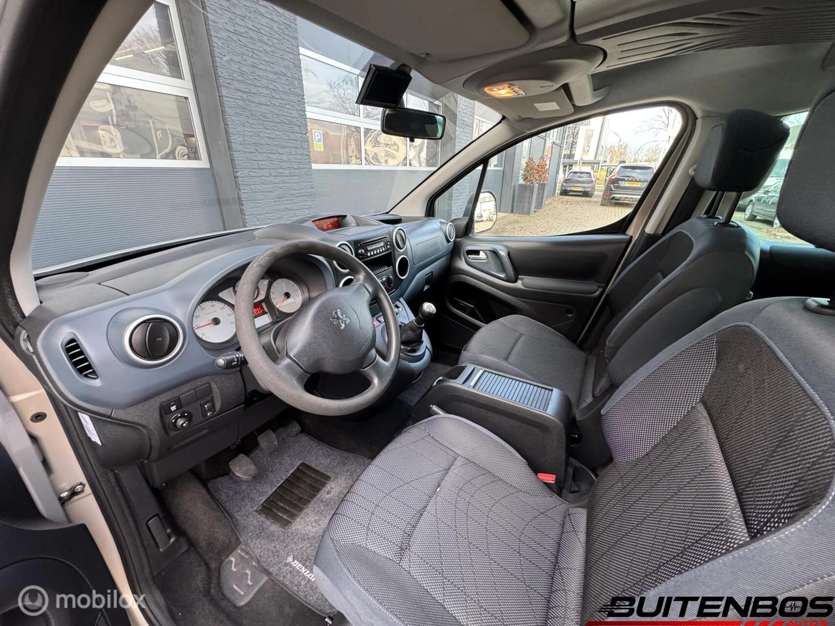 Hoofdafbeelding Peugeot Partner