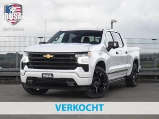 Hoofdafbeelding Chevrolet Silverado Chevrolet Silverado 1500 6.2 V8 High Country Black Ops Schuif kanteldak / Leder / White Metallic