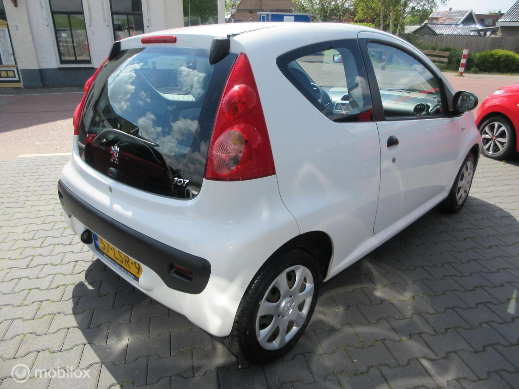 Hoofdafbeelding Peugeot 107