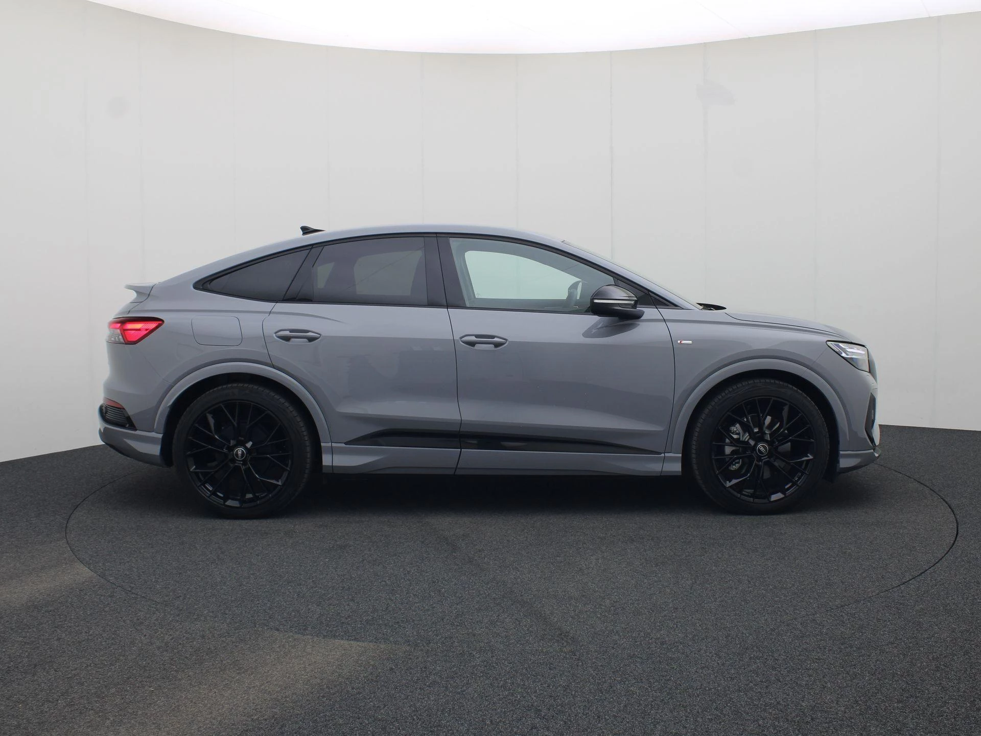 Hoofdafbeelding Audi Q4 e-tron