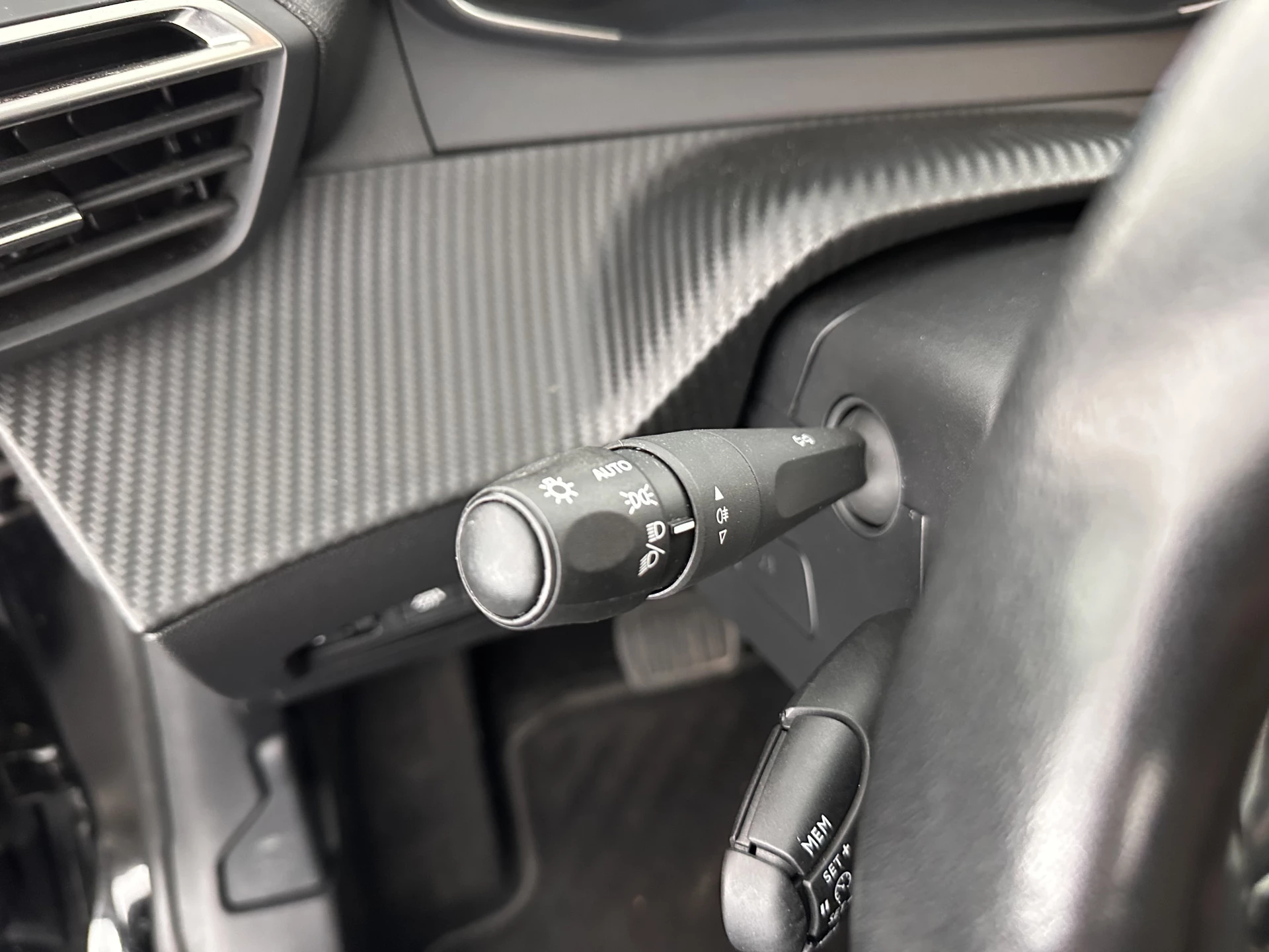 Hoofdafbeelding Peugeot e-208