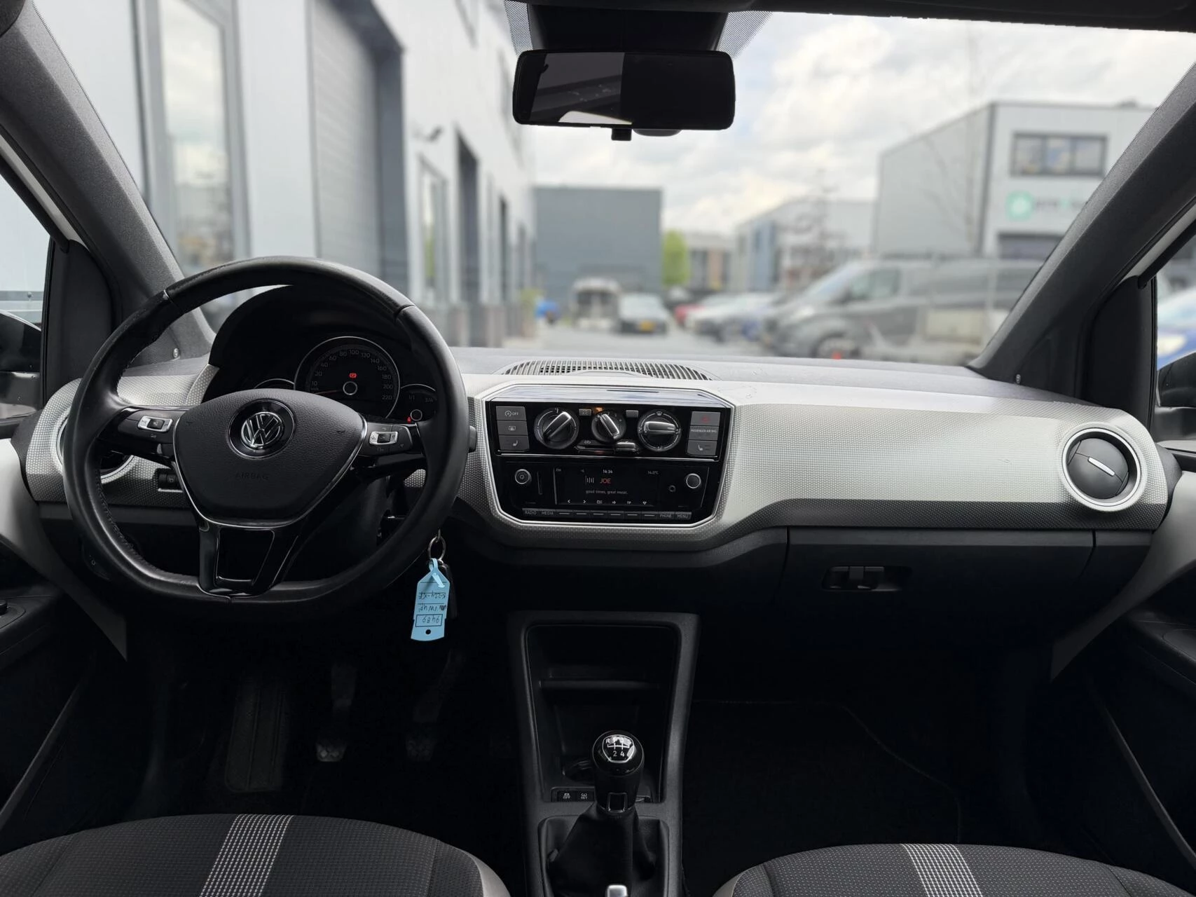 Hoofdafbeelding Volkswagen up!