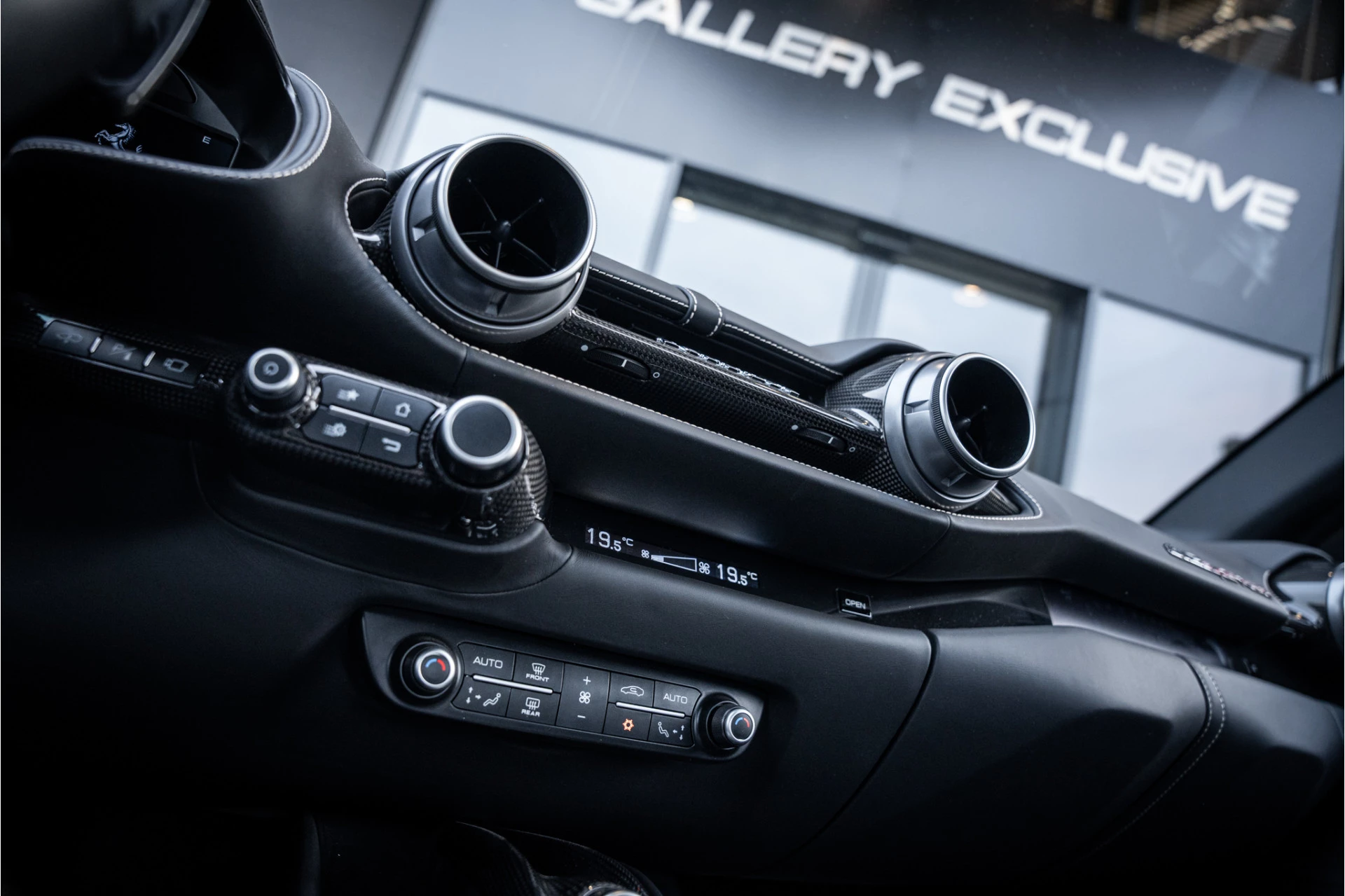 Hoofdafbeelding Ferrari 812 Superfast