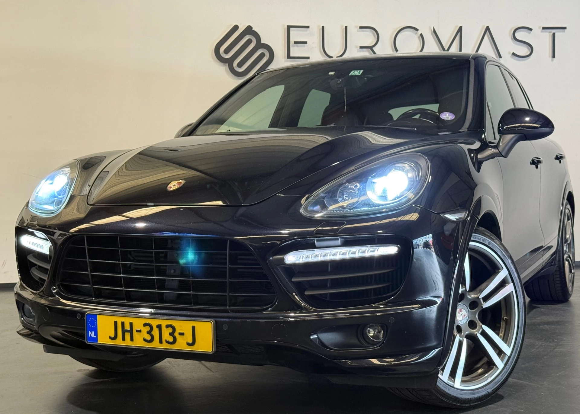 Hoofdafbeelding Porsche Cayenne