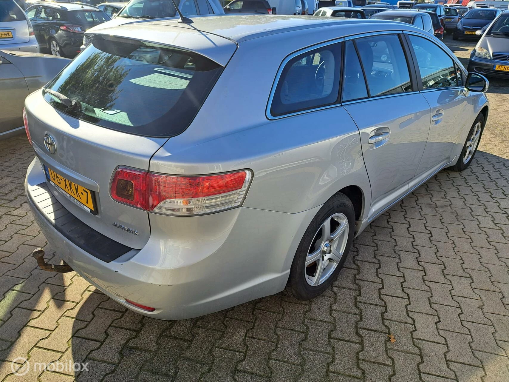 Hoofdafbeelding Toyota Avensis