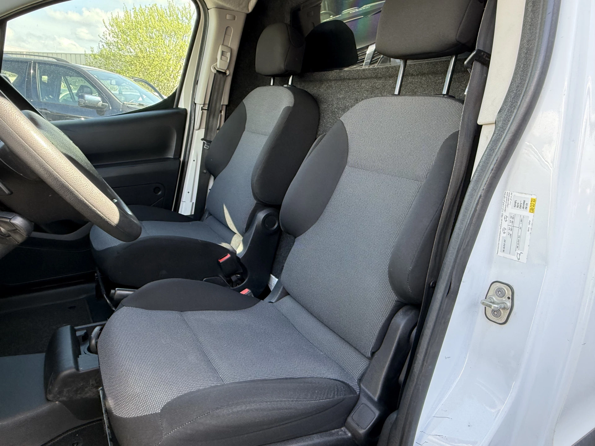 Hoofdafbeelding Peugeot Partner