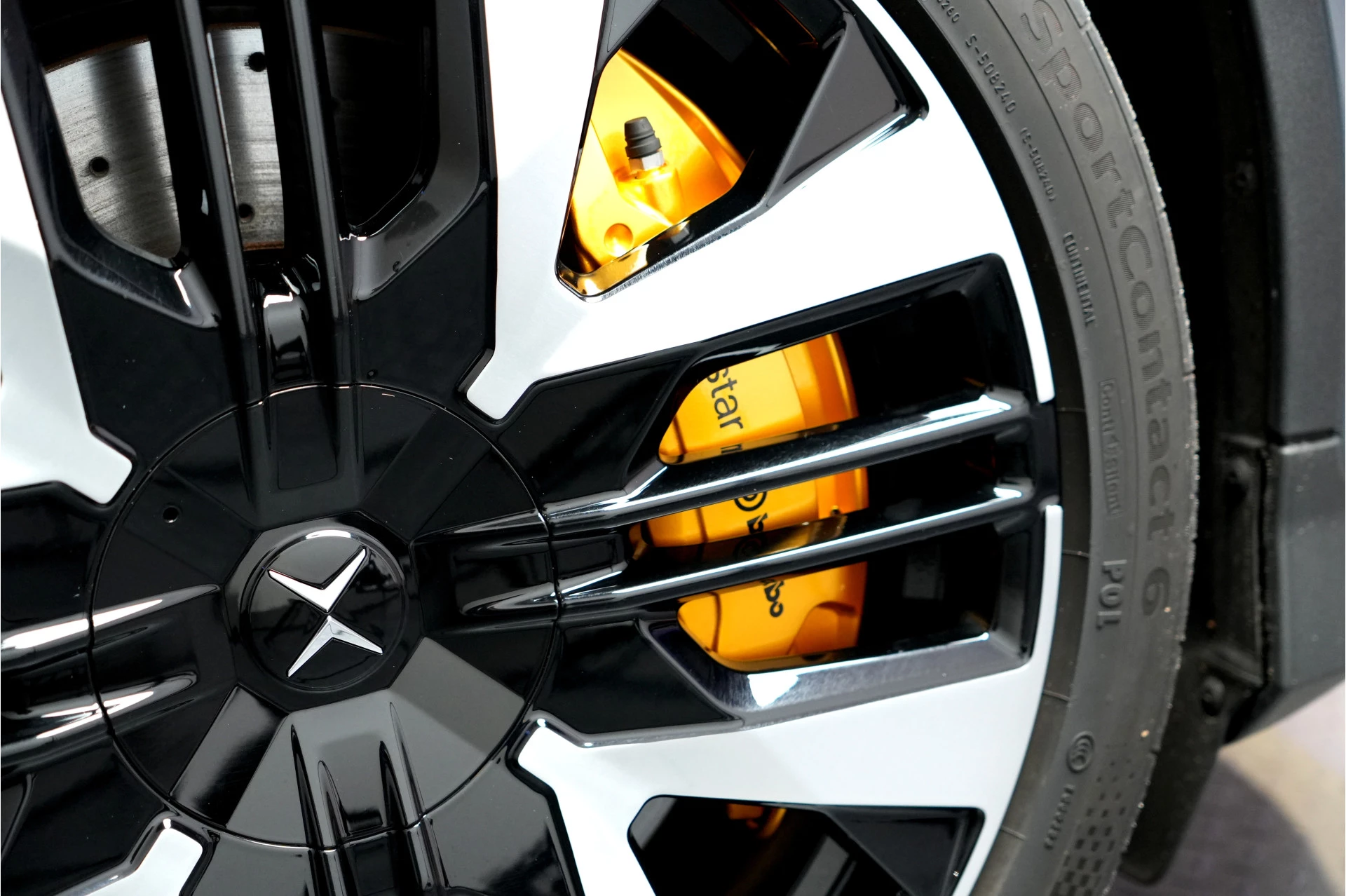 Hoofdafbeelding Polestar 2