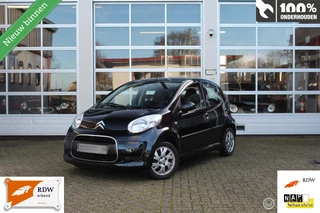 Citroen C1 1.0-12V 5-DEURS Facelift Exclusive Airconditioning Half Leder/Alcantara Bekleding Interieur Ledersportstuur Centrale Vergrendeling Elektrische Ramen Stuurbekrachtiging Toerenteller Radio/Cd/Aux 12V.-Aansl. Isofix Métallic-/Parelmoerlak '14' LM