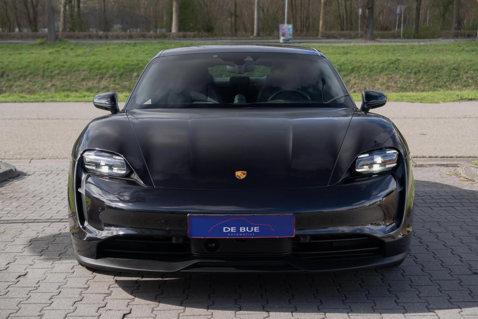 Hoofdafbeelding Porsche Taycan