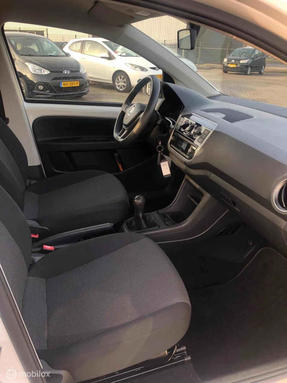 Hoofdafbeelding Volkswagen up!