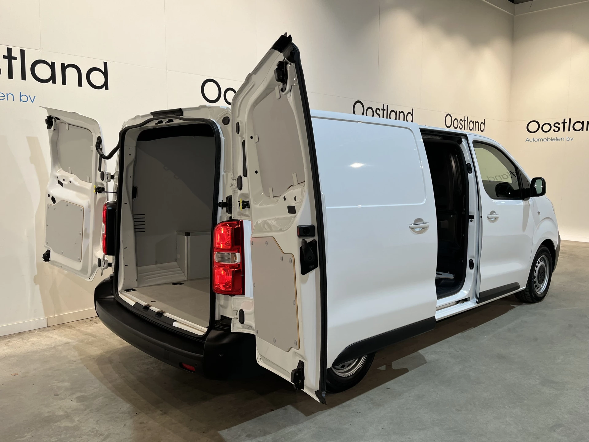 Hoofdafbeelding Opel Vivaro-e