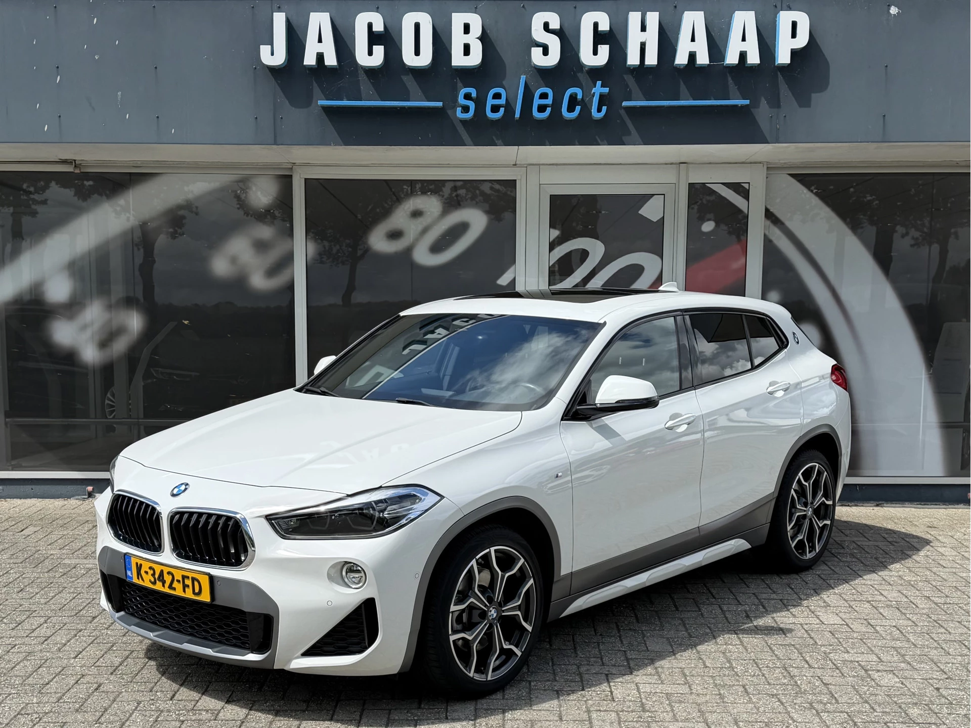 Hoofdafbeelding BMW X2