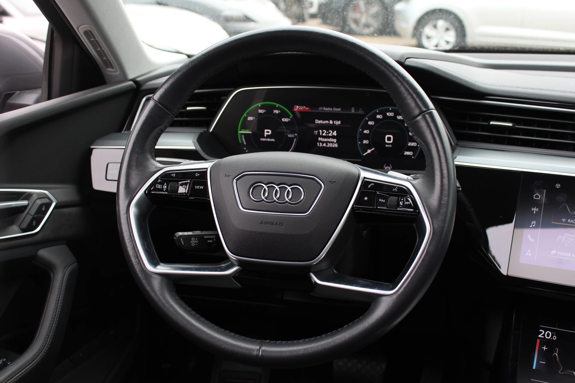 Hoofdafbeelding Audi e-tron