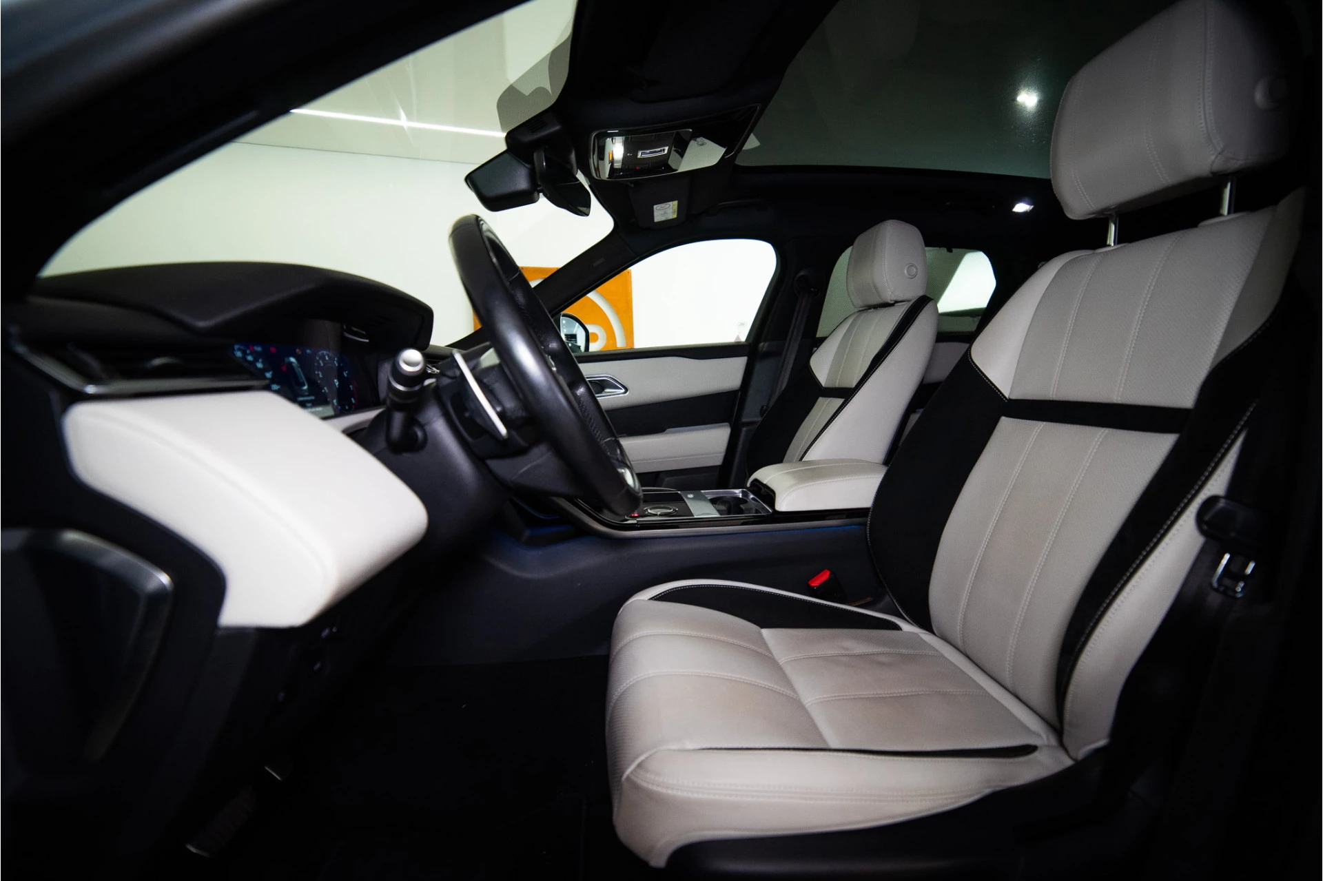 Hoofdafbeelding Land Rover Range Rover Velar