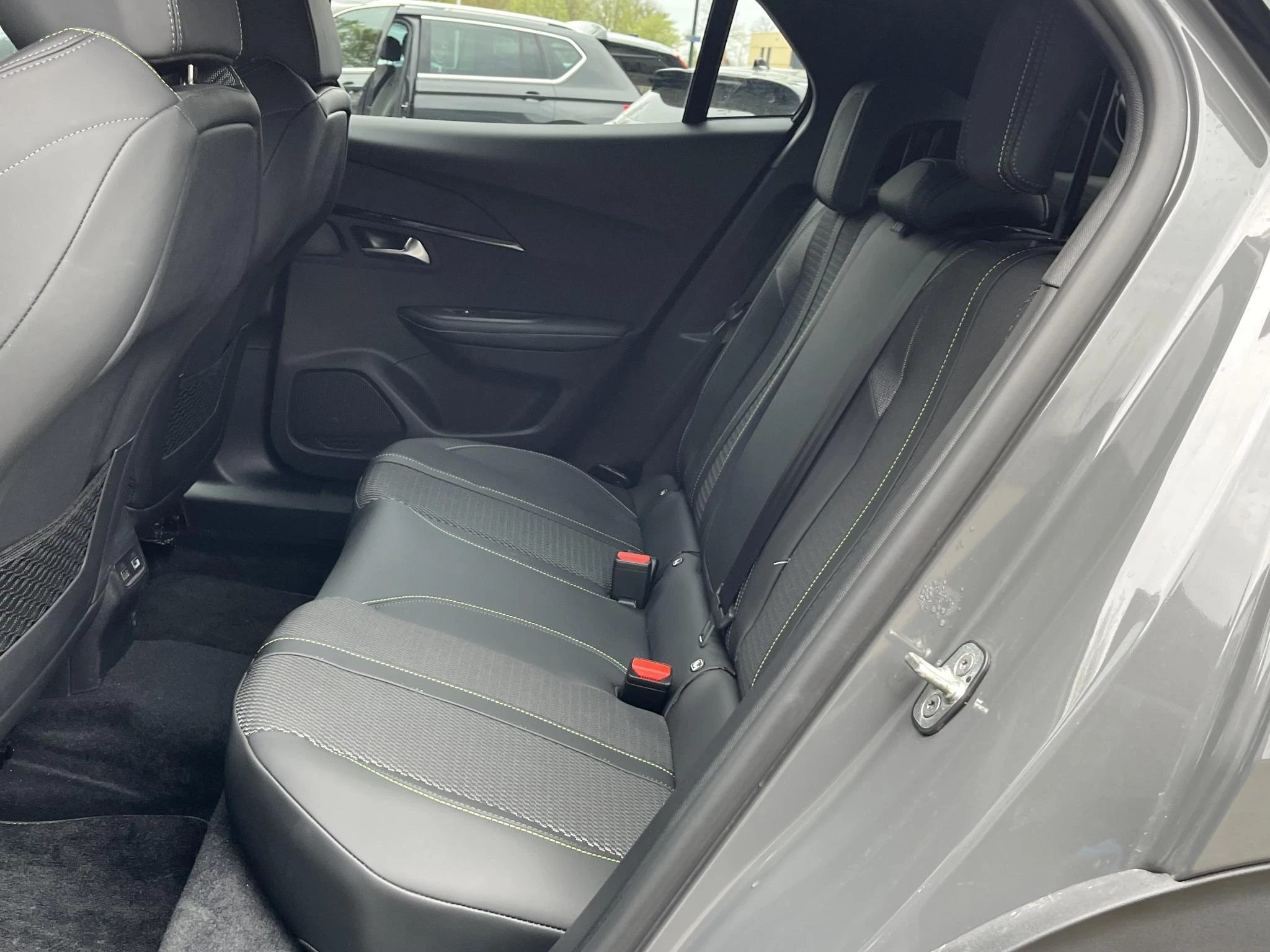 Hoofdafbeelding Peugeot e-2008