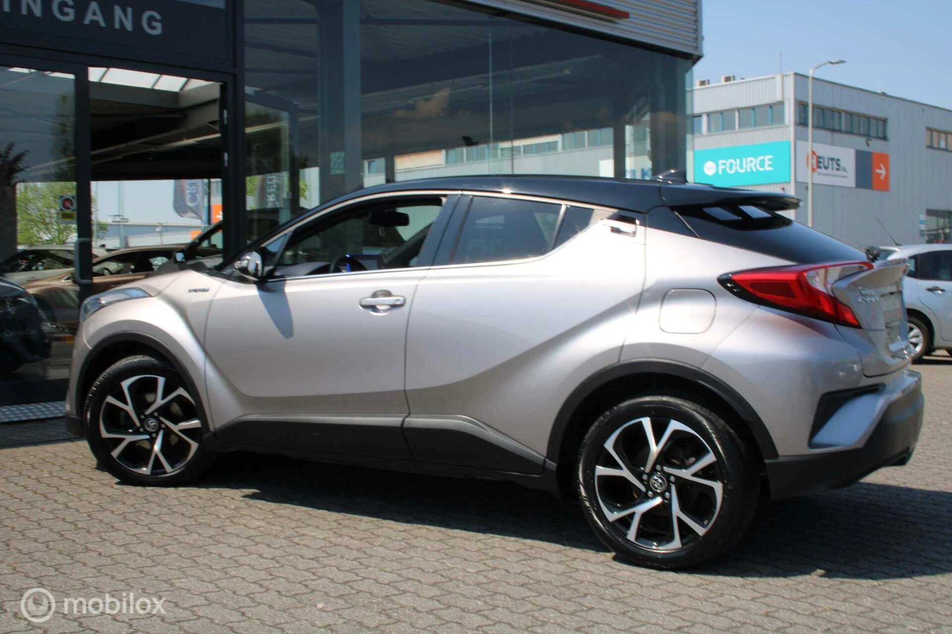 Hoofdafbeelding Toyota C-HR