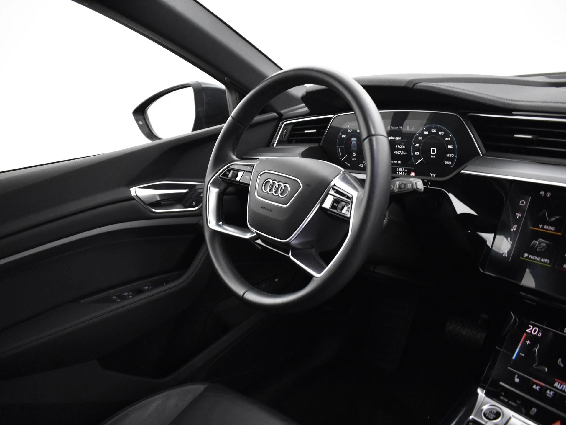 Hoofdafbeelding Audi e-tron