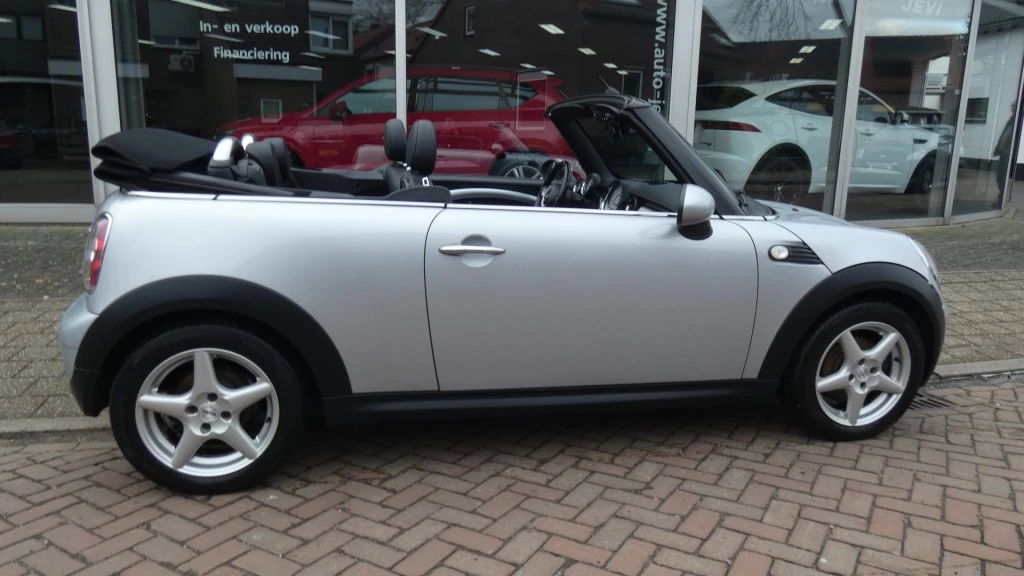 Hoofdafbeelding MINI Cabrio