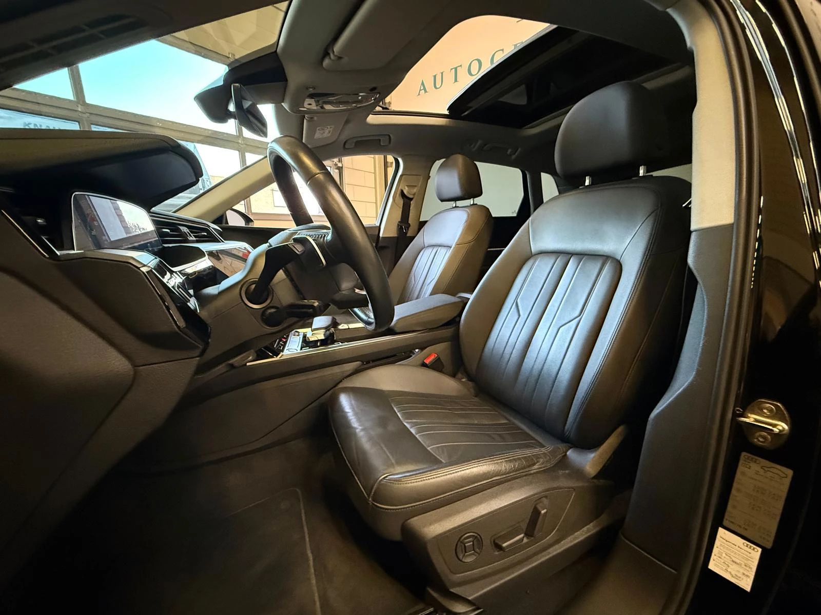 Hoofdafbeelding Audi e-tron