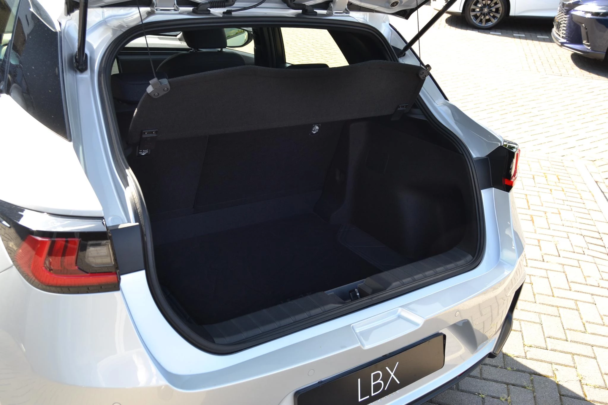 Hoofdafbeelding Lexus LBX