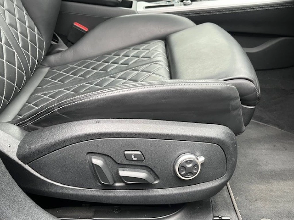 Hoofdafbeelding Audi S4