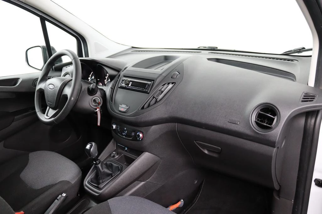 Hoofdafbeelding Ford Transit Courier