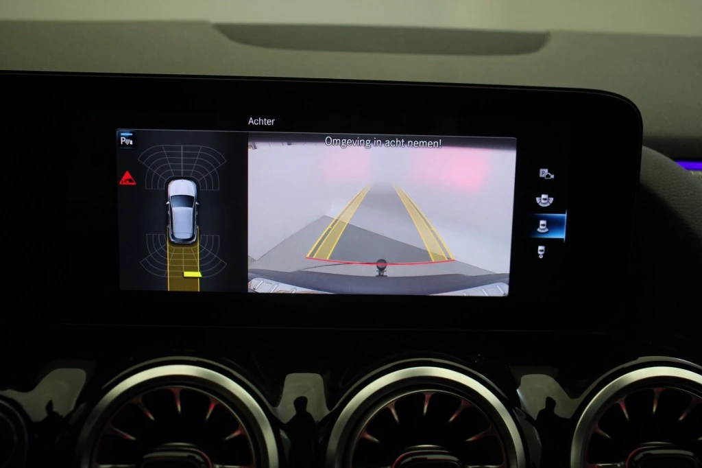 Hoofdafbeelding Mercedes-Benz EQA