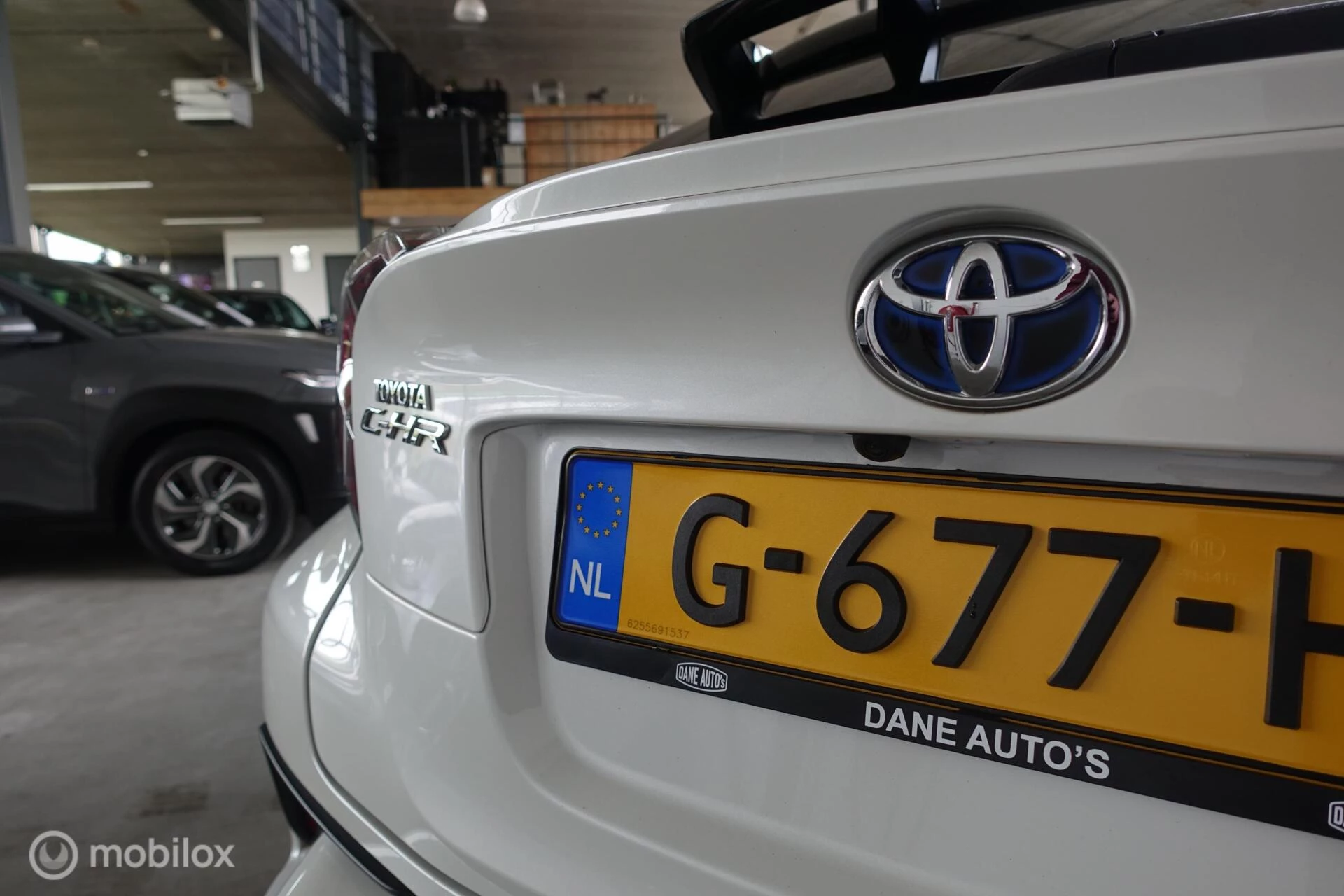 Hoofdafbeelding Toyota C-HR