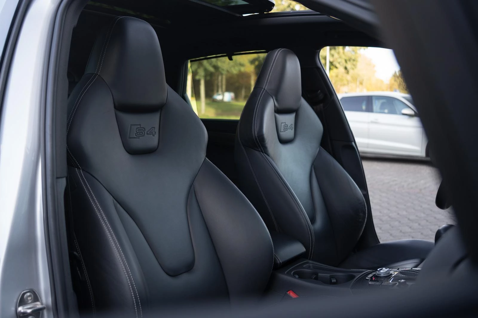 Hoofdafbeelding Audi S4