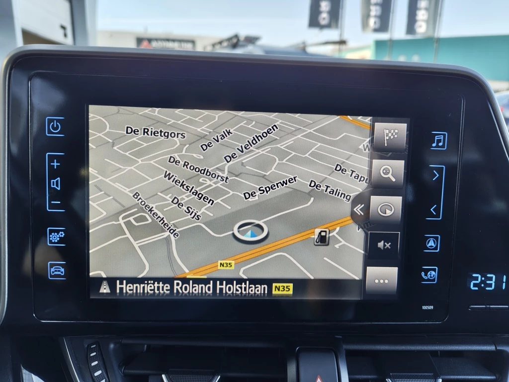 Hoofdafbeelding Toyota C-HR