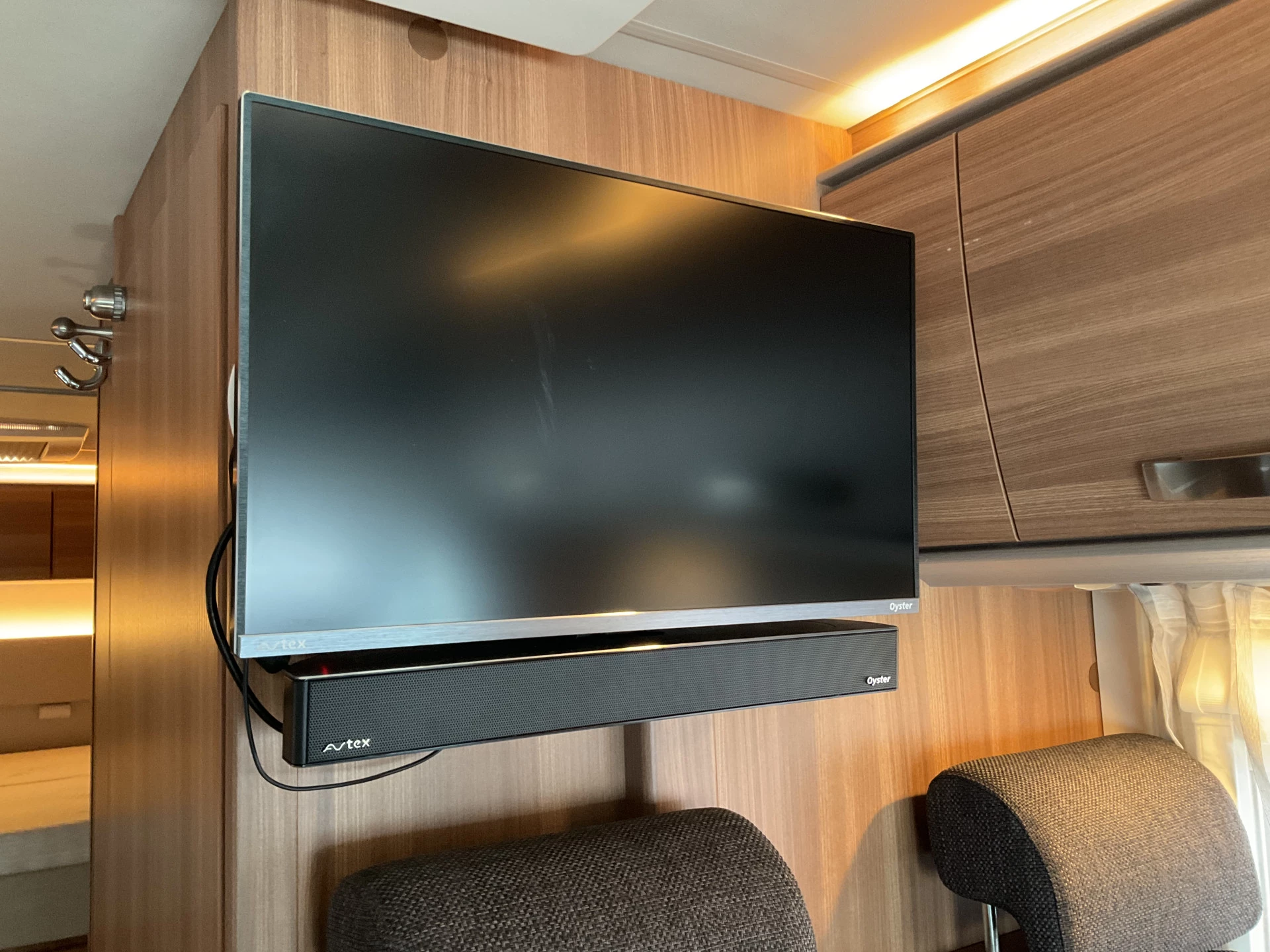 Hoofdafbeelding Weinsberg R57