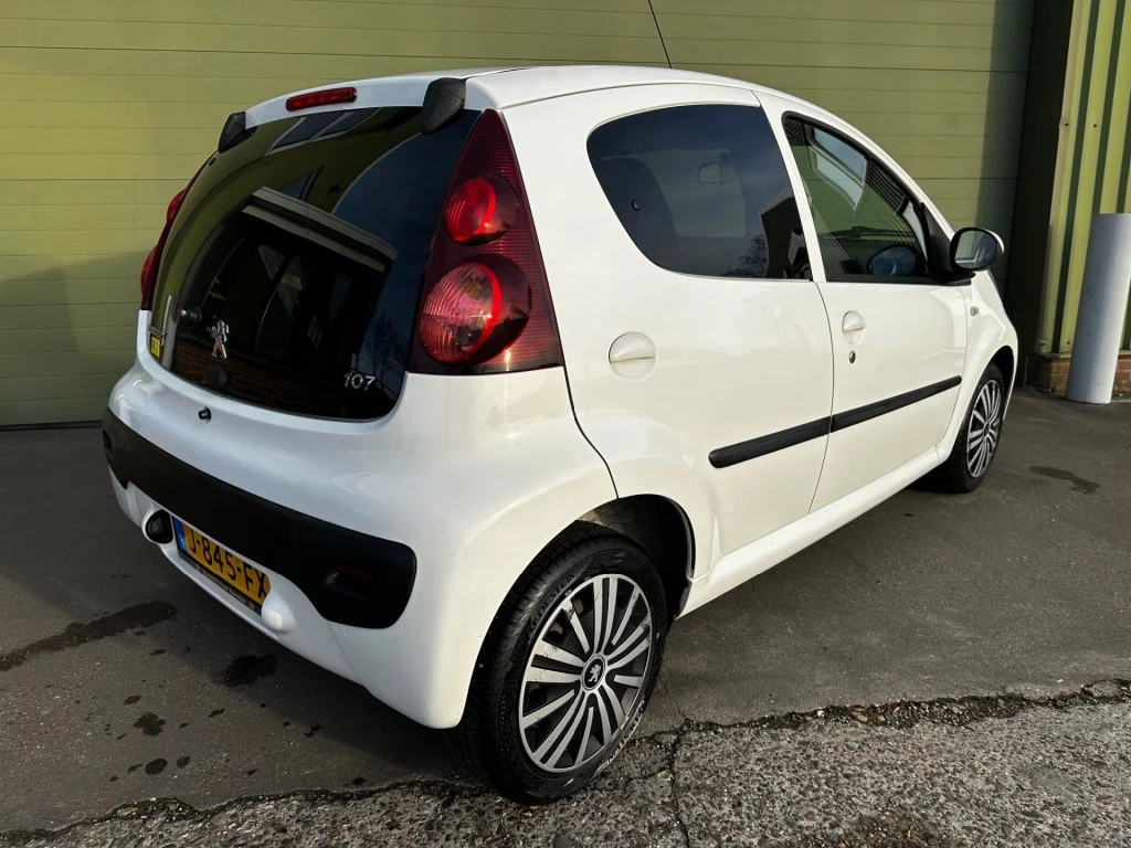Hoofdafbeelding Peugeot 107