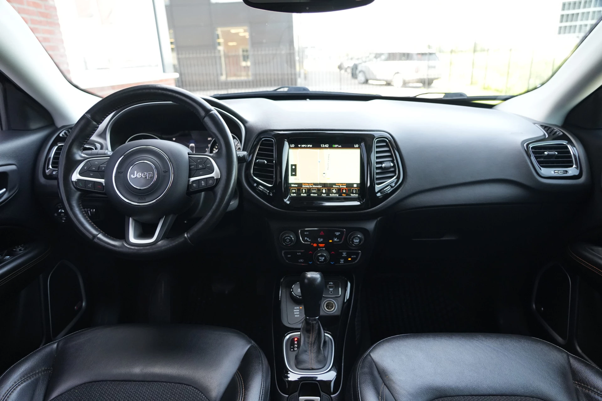 Hoofdafbeelding Jeep Compass
