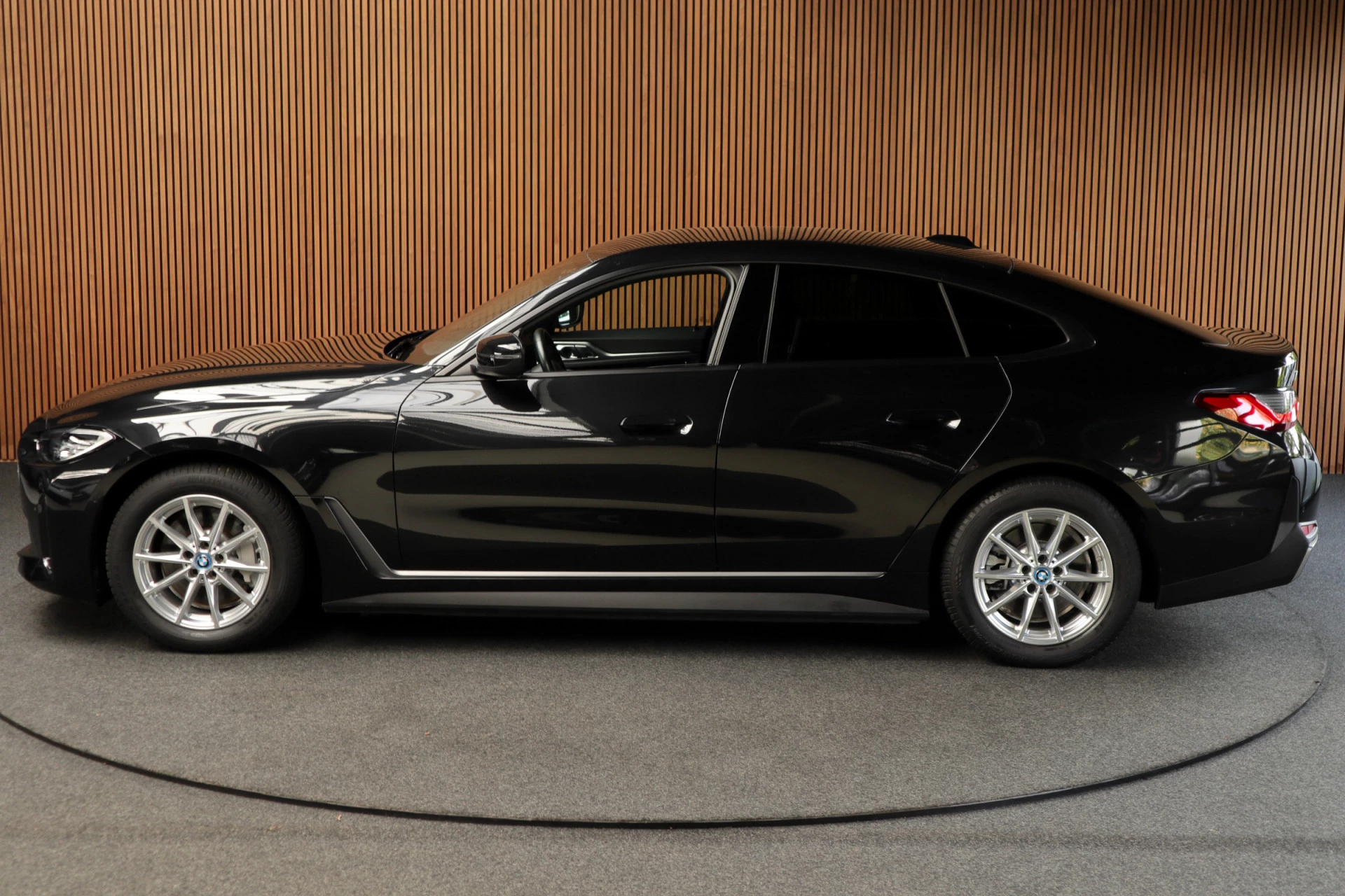 Hoofdafbeelding BMW i4