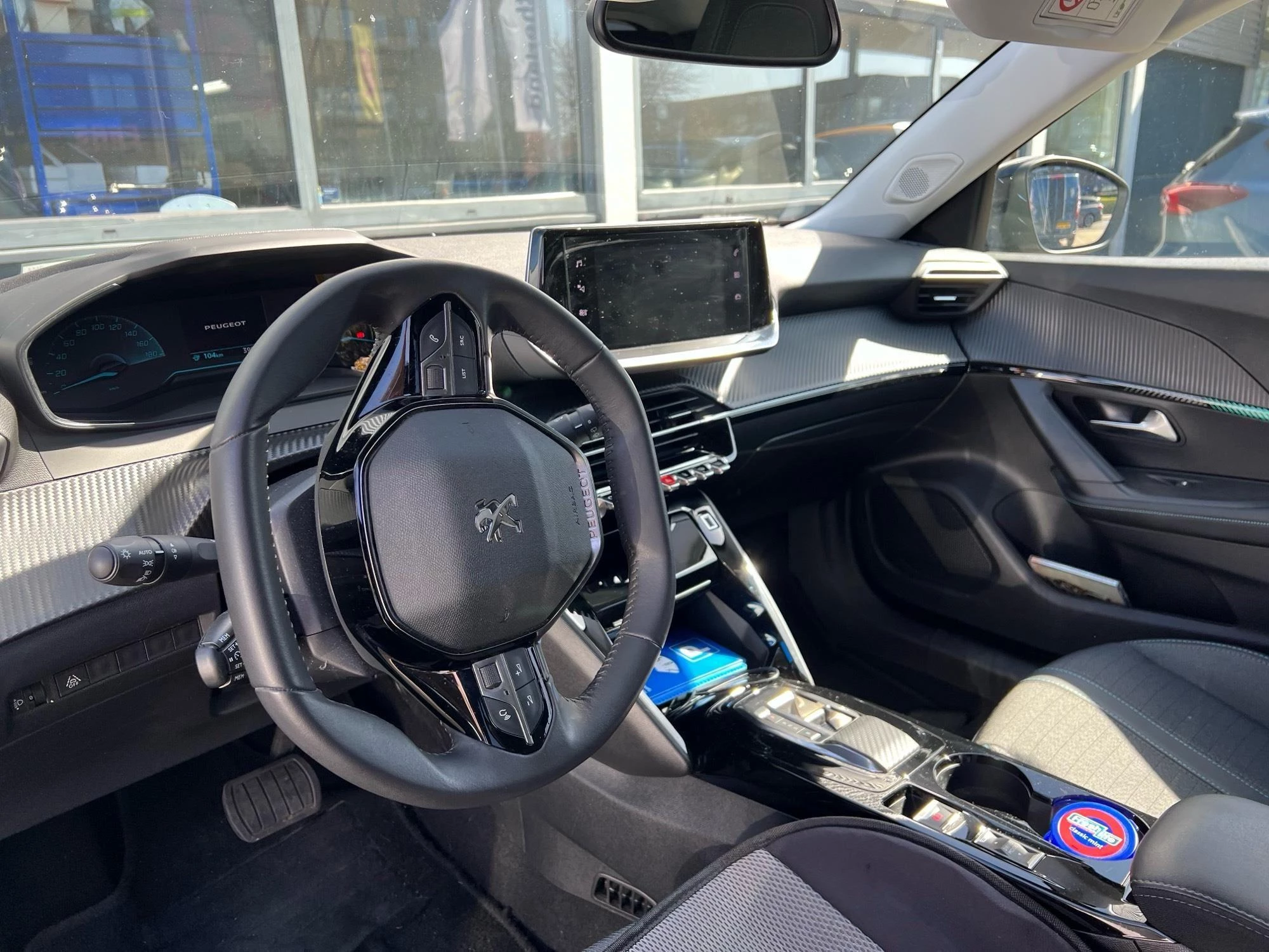 Hoofdafbeelding Peugeot e-2008
