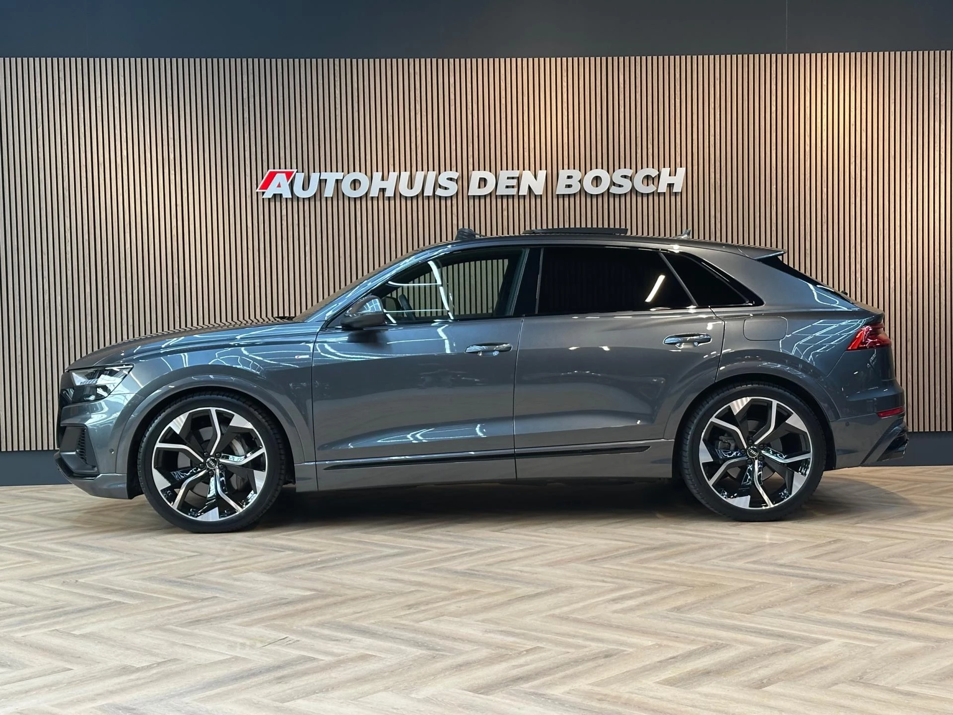 Hoofdafbeelding Audi Q8