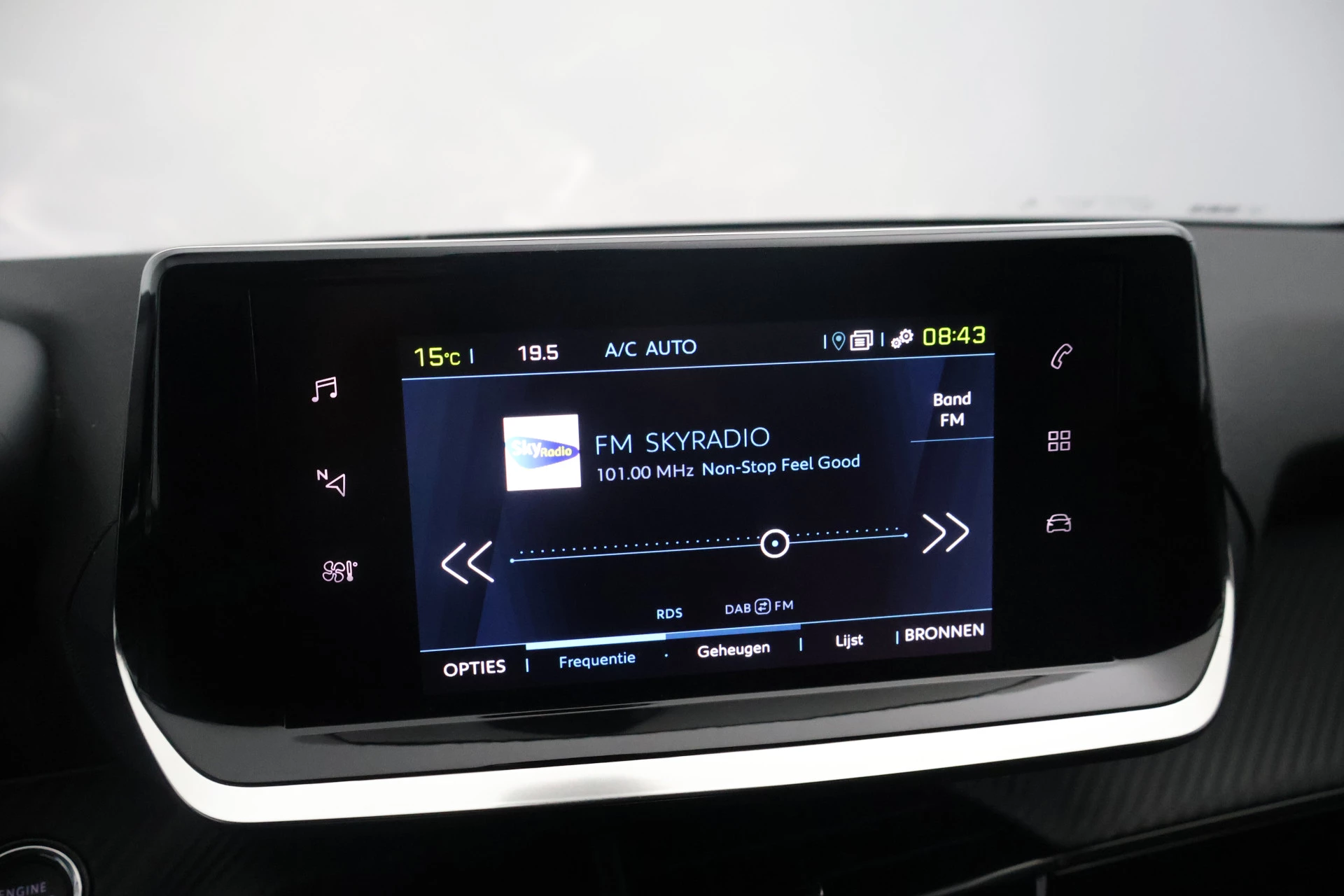 Hoofdafbeelding Peugeot e-208