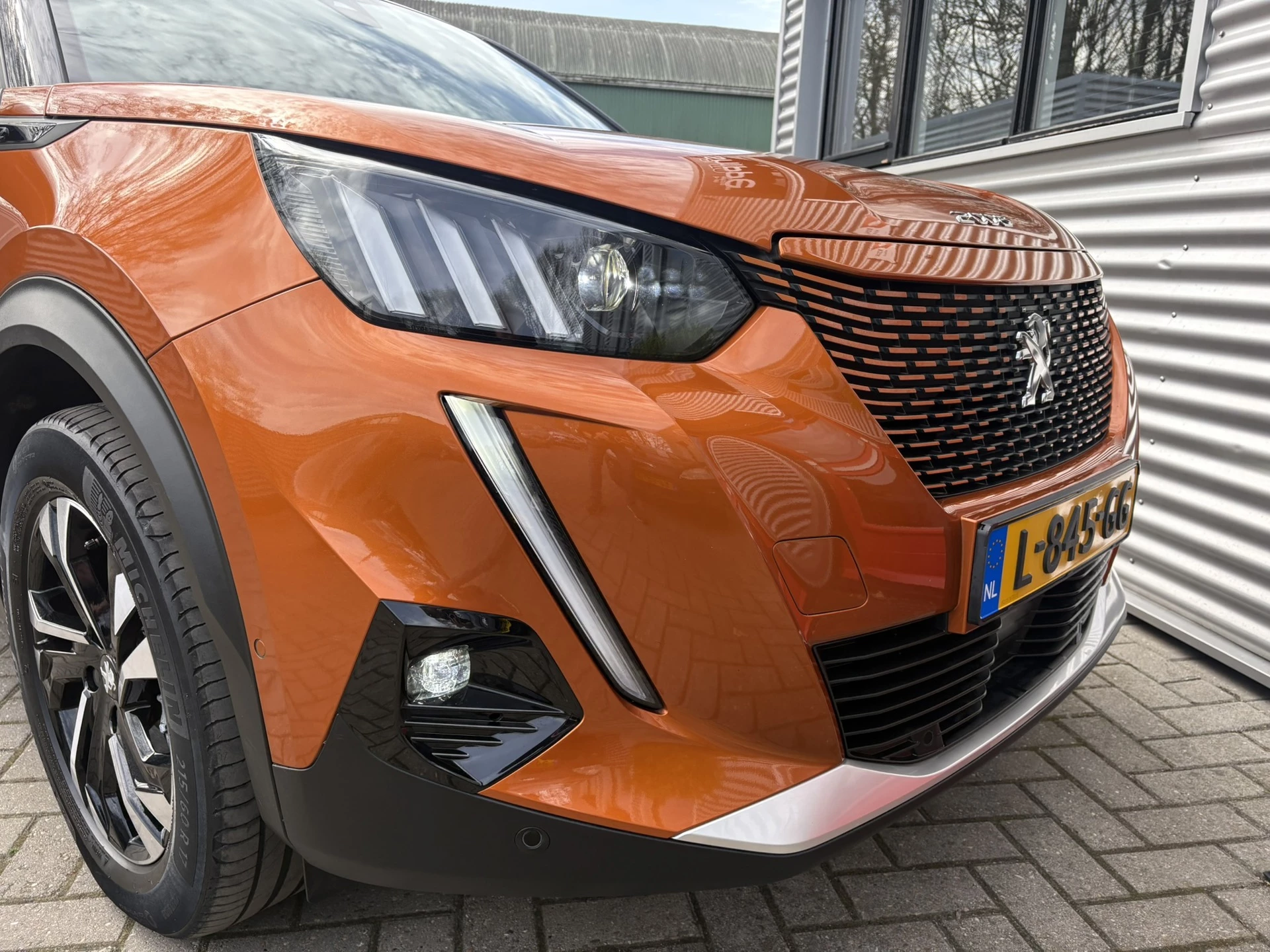 Hoofdafbeelding Peugeot e-2008